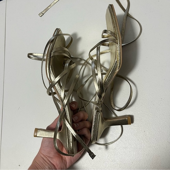 Dolce Vita Malabo Platinum Gold Metallic Leather Strappy Heels Shoes Size 9 - Picture 4 of 9